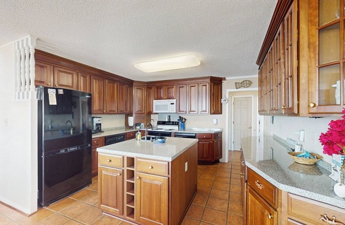 Avoca House | Heated Pool, Dock! Group Getaway on Chowan River