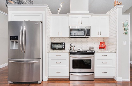 Port Orange House | Heated Pool & Fire Pit-Coastal Cottage