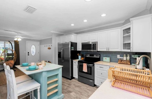Seminole Villa | Heated Pool+Fire Pit+Trails+4 min to Beach