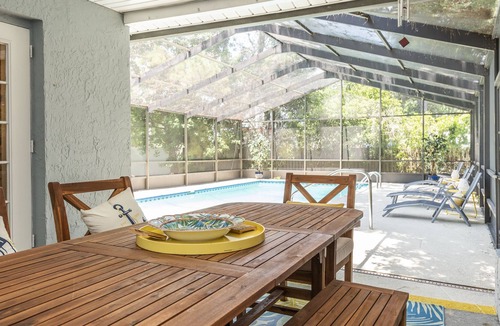 Brooksville House | Heated Pool, Game Room, Near Weeki Wachee
