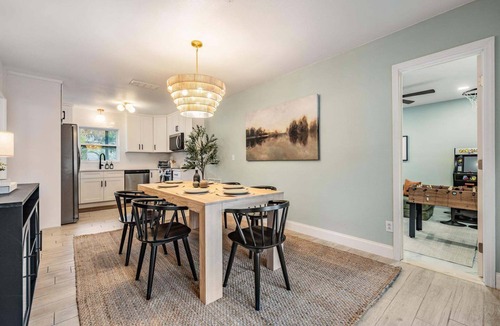 Pinecrest West Park House | Heated Pool & Game Room | Pet Friendly