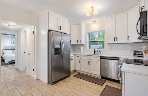 Pinecrest West Park House | Heated Pool & Game Room | Pet Friendly