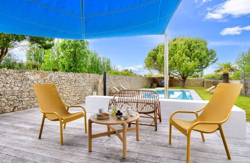 La Gueriniere Ski Chalet | Heated pool, garden, villa for 8 adults 2 children