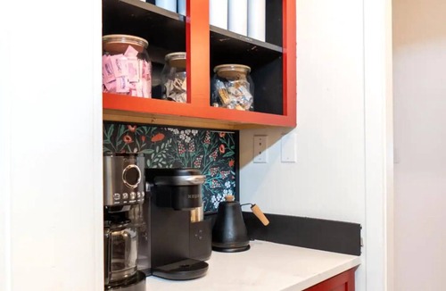 Freehold House | Heated Pool, Hot Tub & Mountain Views on 15 Acres! New Listing Special!