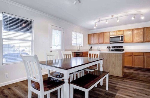 Wetmore House | Heated Pool-Hot Tub-Game Room-Splash Pad Sea World
