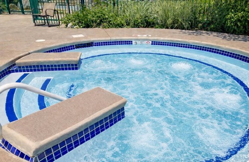 Vernon Condo | Heated Pool Hot Tubs Sauna Gym Deck Mtn Front Appalachian @ Mtn Creek #248