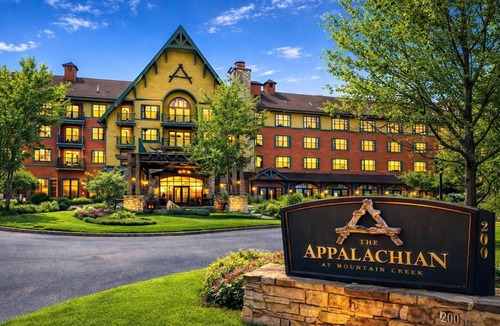 Vernon Condo | Heated Pool Hot Tubs Sauna Gym Deck Mtn Front Appalachian @ Mtn Creek #312