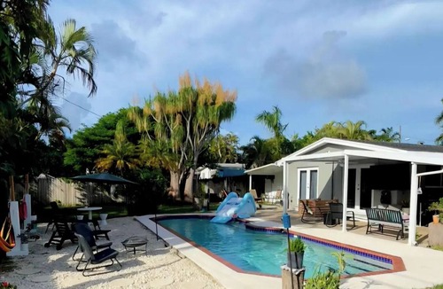 Cutler Bay House | Heated Pool House with Wi-Fi parking available BBQ GRILL(private duplex house)