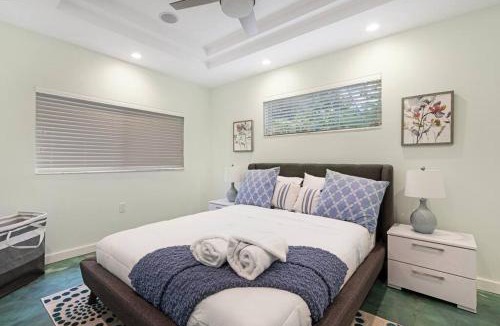 Highland Garden House | Heated Pool I Soundproof Home I Firepit I 630Mbps