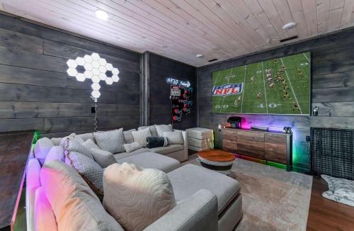 Wears Valley House | Heated Pool - Incredible Sunsets - Designed 4 FUN