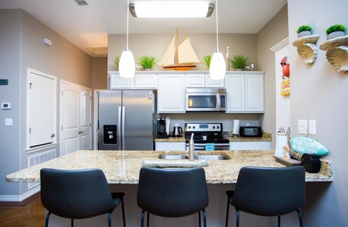 Corpus Christi House | HEATED POOL! PET FRIENDLY! Cozy Cottage by the Sea