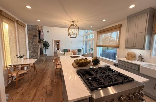 Lake Hamilton House | Heated Pool, Private Dock, Excellent Location