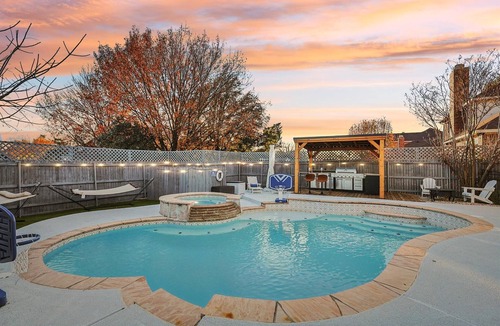 DeSoto House | ❤ Heated pool, Private Gym, Gaming room & Pizza oven-Your perfect Vacation ❤