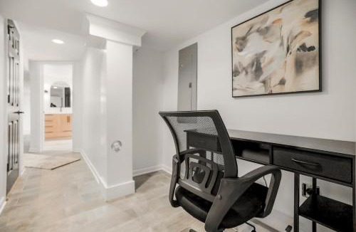 Prairie Village House | Heated Pool, Sleeps 12, World Cup, Family Rental