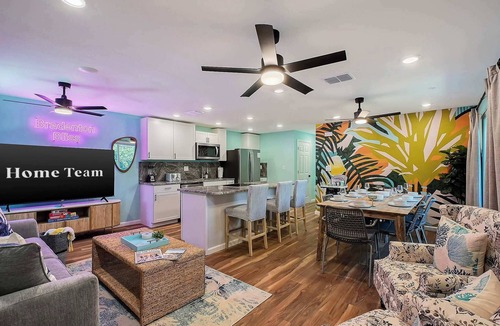 South Bradenton Condo | Heated Pool & Slide - Games - Min to IMG-Sleeps 10