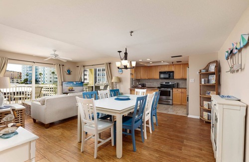 Redington Shores Condo | Heated Pool/Spa - Beachside! , Sleeps 10, Balcony 101