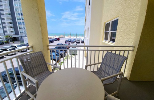 Redington Shores Condo | Heated Pool/Spa - Beachside! , Sleeps 10, Balcony 101