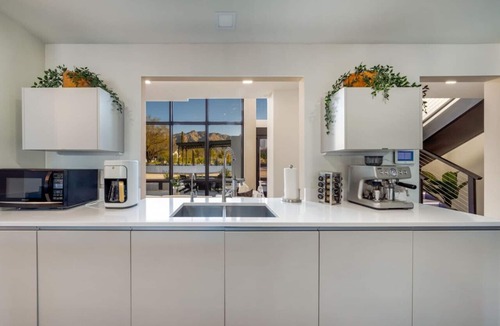 Tucson House | Heated Pool/Spa/4 BR 3.5 BA/Mountain Views