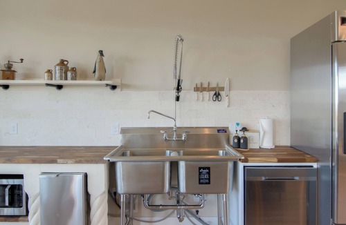 Canyon Lake House | Heated Pool, Spa, Lake View & Near Wineries