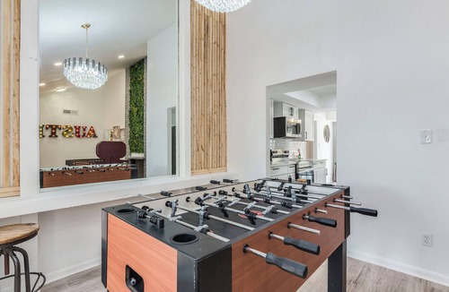 Windsor Hills House | Heated Pool/Spa/Mini golf/Bocce Ball/Billiard Table/Shuffleboard/Foosball/BBQ