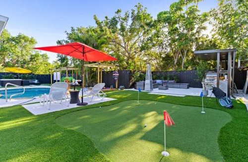 South Bradenton Villa | Heated Pool & Spa Outdoor Kitchen/Theater/Games