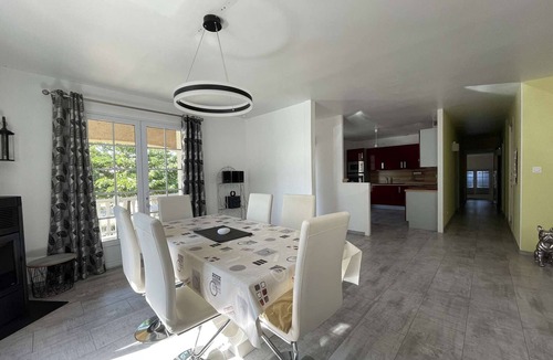 Orgnac-l'Aven House | Heated Pool Villa for 6 with Wifi, BBQ, and Pet-Friendly