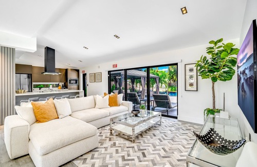 Riverside Park House | Heated Pool! Waterfront+Kayak! Close 2 Beach!