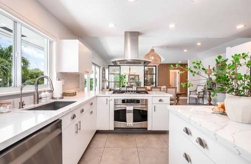 Ocean Ridge House | Heated Pool Waterfront Walk to Beach