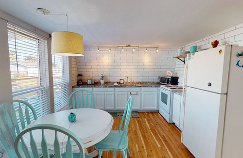 Leeward Sands House | Heated Private Pool, Pet Friendly, Golf Cart Access