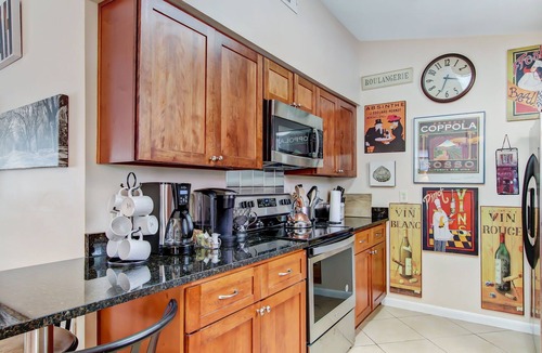 Savannah House | Heated Private Pool - 15 mins to Downtown