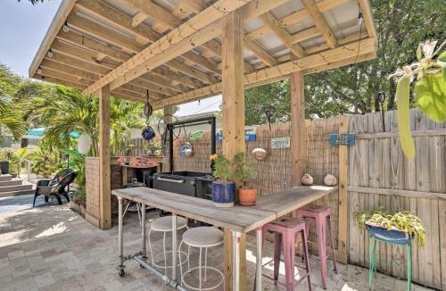 Delray Beach House | Heated Saltwater Pool + Bar: Del Ray Cottage!