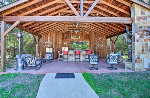 Elmo House | Heated Spa, Fire Pit! 14-Acre Terrell Ranch Escape