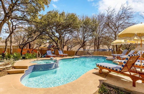 North San Antonio - SAT House | HeatedPool-PickleBall-Basktball-Golf-FirePit-Games