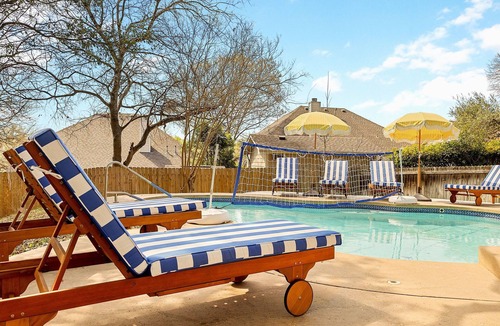 North San Antonio - SAT House | HeatedPool-PickleBall-Basktball-Golf-FirePit-Games
