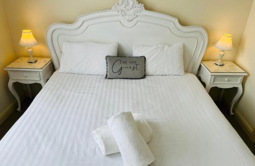 Dewsbury Hotel | Heath Cottage Hotel