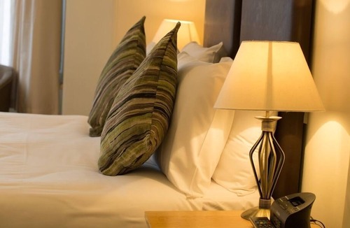 Dewsbury Hotel | Heath Cottage Hotel