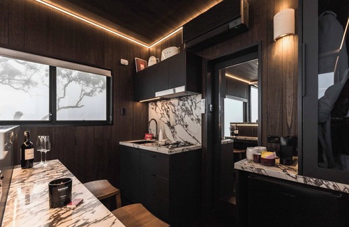 Toolleen Apartment | Heathcote Winery Stay with Sweeping Hilltop Views