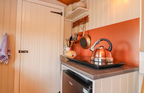 Barnoldswick Cottage | Heather Hut at Copy House Hideaway