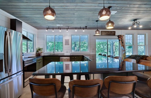 Saylorsburg House | Heatherbell, A Lakeside Retreat