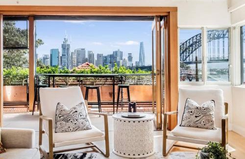 Kirribilli Apartment | Heatherbrae I - World Class Harbour Bridge Views!