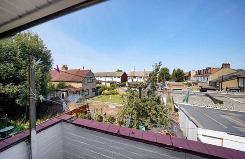 Harlington Apartment | Heathrow 2 Bedroom Apartment