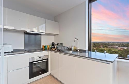 Sunbury on Thames Apartment | Heathrow Apartment Sleeps 4