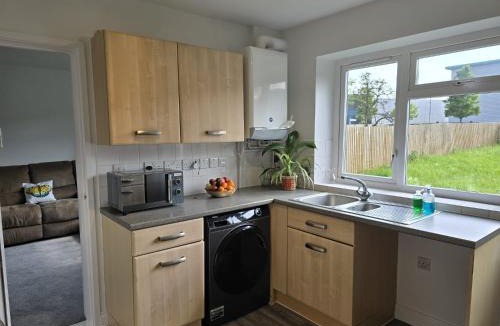 London Borough of Hounslow House | Heathrow, Hounslow, Beautiful Modern Home