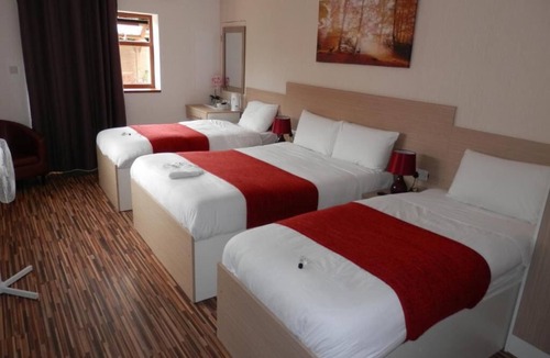 Cranford Bed & Breakfast | Heathrow Travellers Hub