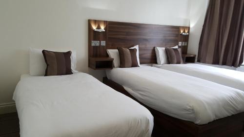 George Green House | Heathrow-Windsor Guest House