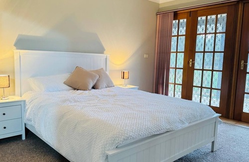 Raglan Other | HEAVEN IN BATHURST & UNIQUE FARM STAY