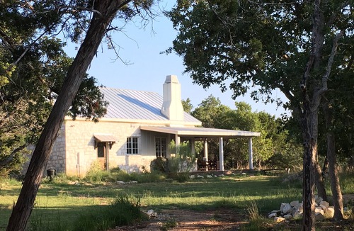 Dripping Springs House | Heaven in the Hills. Welcome to Monticello Cottage