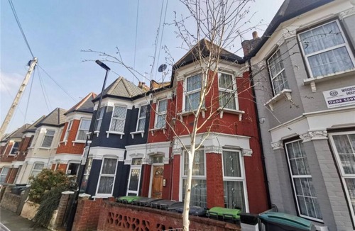 Bruce Grove Apartment | Heaven of Samira