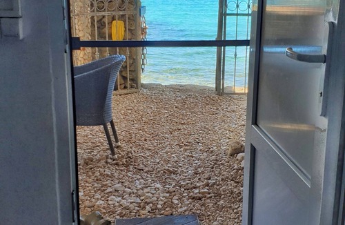 Ustrine Cottage | Heaven on Earth Ustrine nHouse on the beach ⚓