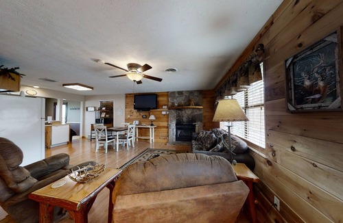 Pigeon Forge Cabin | Heaven's Door